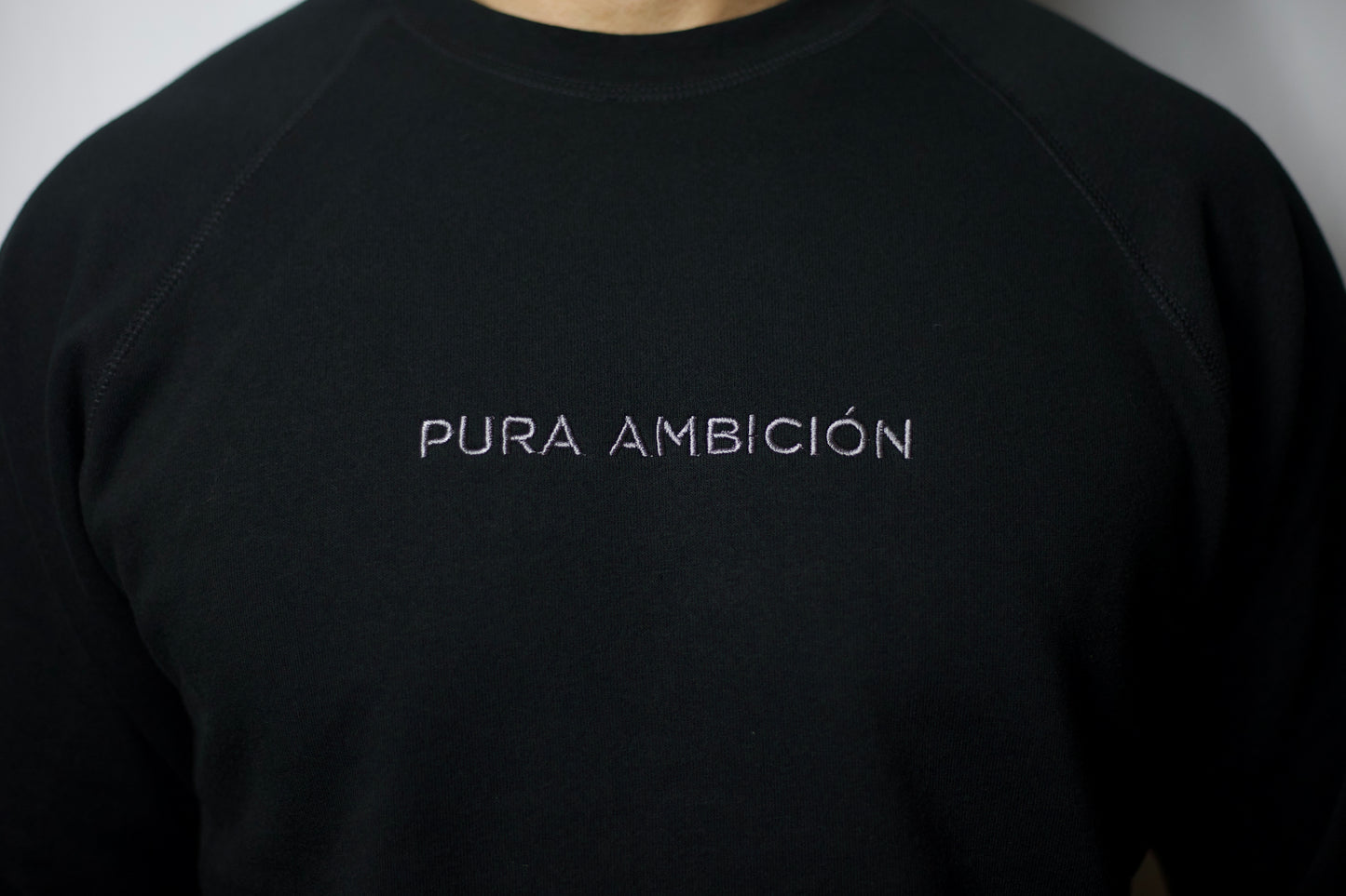 Midnight Black Edition: Pura Ambición Sweatshirt (Unisex)