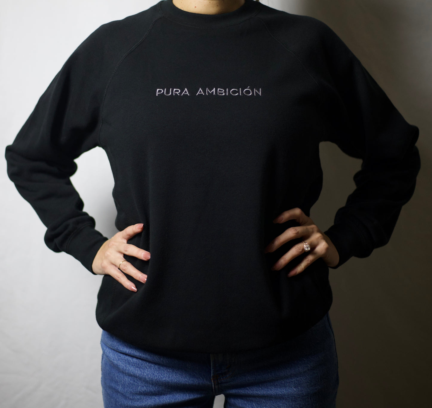 Midnight Black Edition: Pura Ambición Sweatshirt (Unisex)